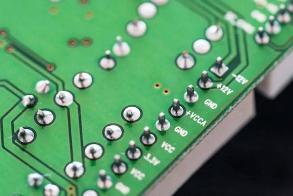 PCB-Lötstelle